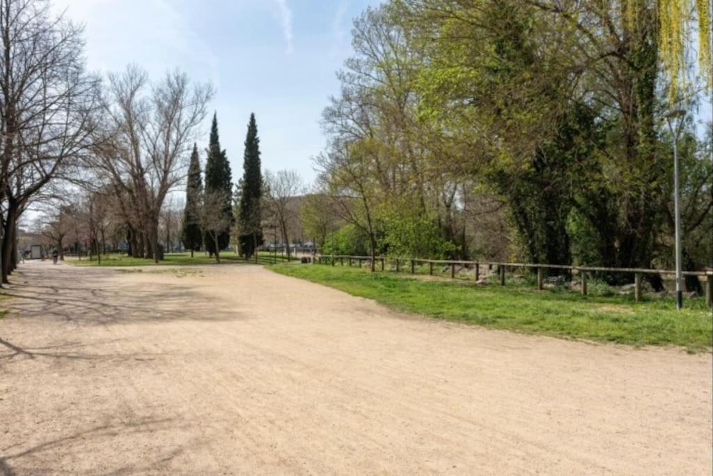 Acogedor Apartamento Cerca Del Casco Antiguo Girona Exteriér fotografie
